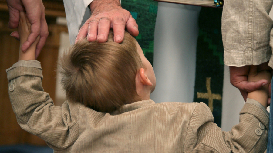 Modlitwa uwolnienia nad dziećmi